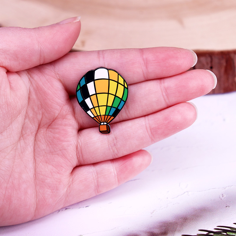 Hot Air Balloon Enamel Pin You - Embroidery Bali recension och pris