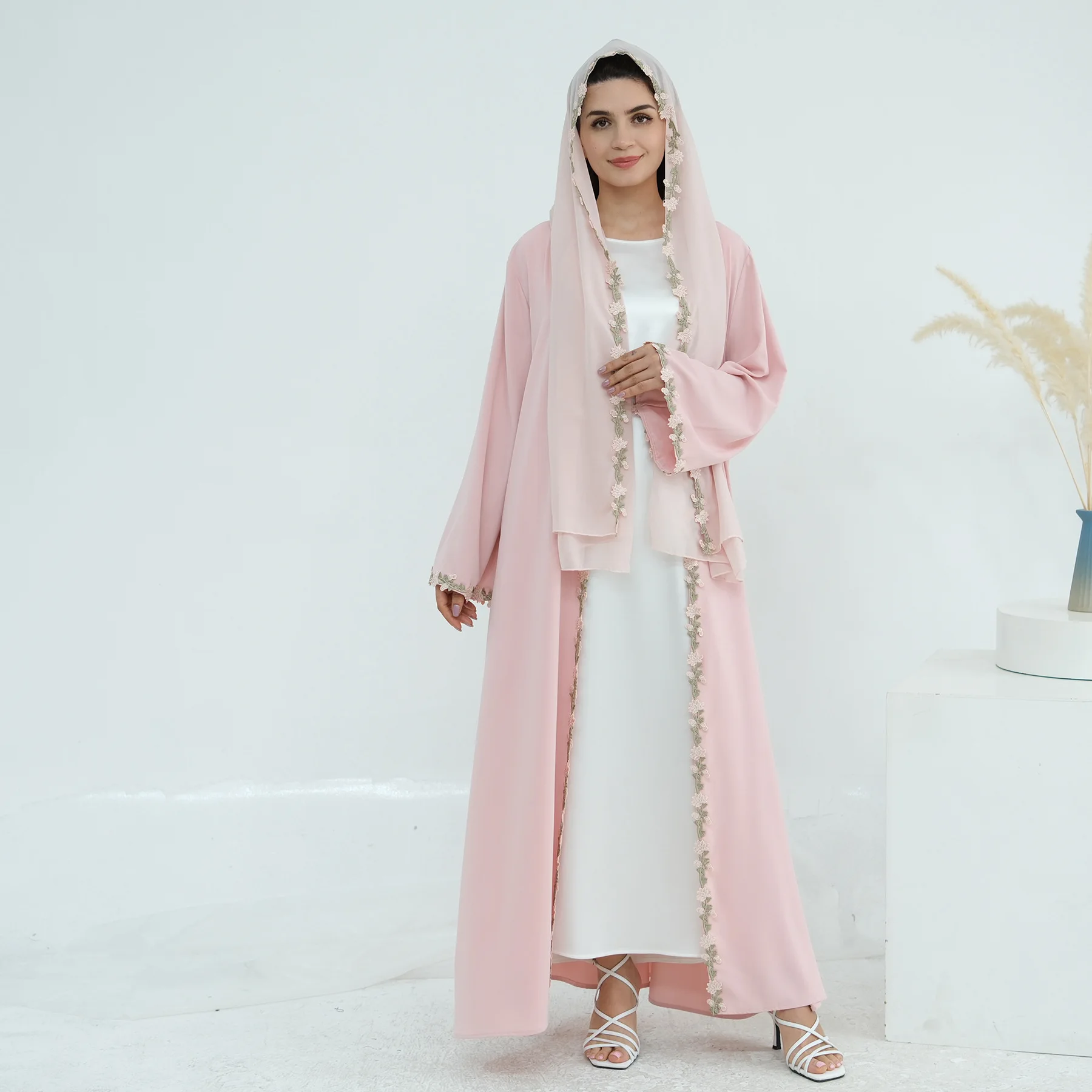 Dubai Open Abaya Muslim Hijab  - Embroidery Kebaya recension och pris