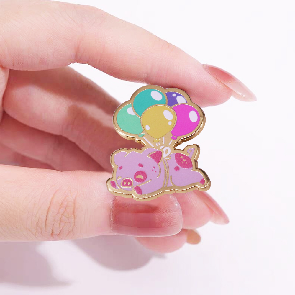 Flying Pig Badge Cute Piggy An - Embroidery Bali recension och pris