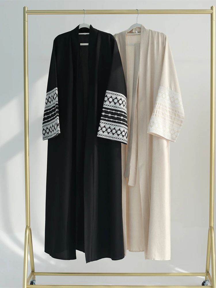 Ramadan Eid Black Open Kimono  - Embroidery Kebaya recension och pris